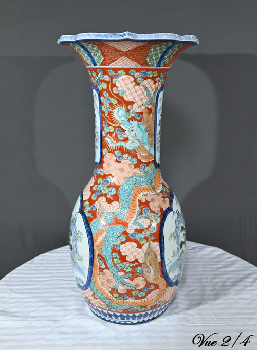 Importante vaso Arita, epoca Meiji, Giappone - Fine XIX secolo