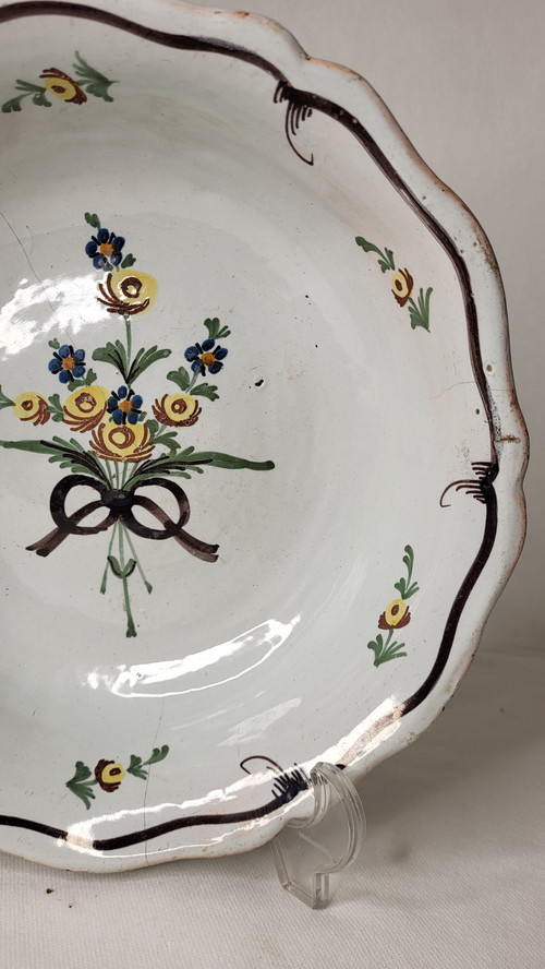 Nevers earthenware salad bowl - 18th century
