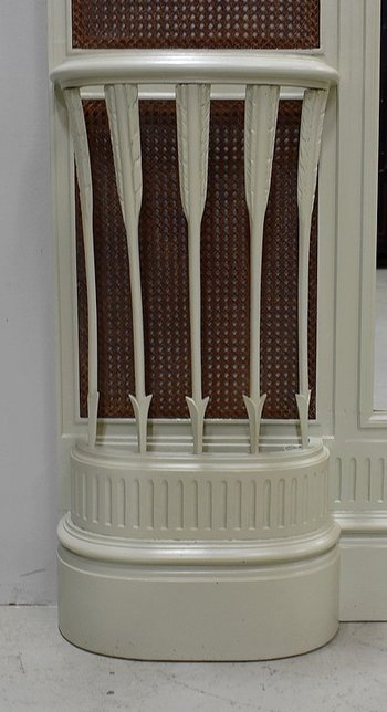 Bedeutende cremefarbene Wandgarderobe, mit Spiegel und Cannage, Louis XVI-Geschmack - 1900