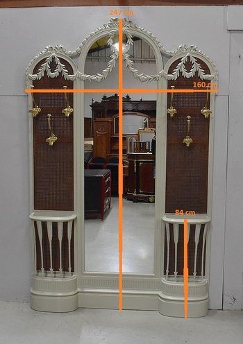 Bedeutende cremefarbene Wandgarderobe, mit Spiegel und Cannage, Louis XVI-Geschmack - 1900