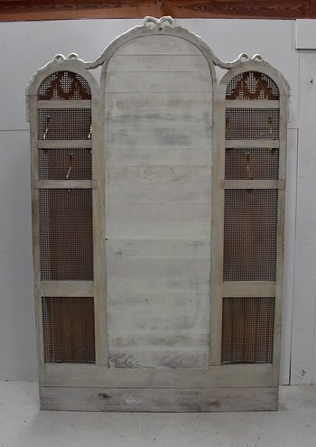Bedeutende cremefarbene Wandgarderobe, mit Spiegel und Cannage, Louis XVI-Geschmack - 1900