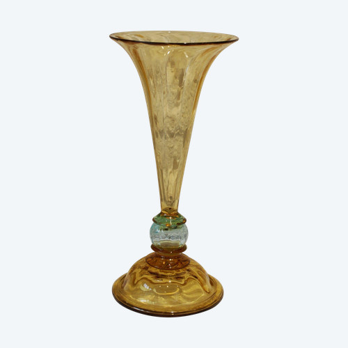 Yellow and blue glass vase from the Portieux crystal glassworks, late 19th century