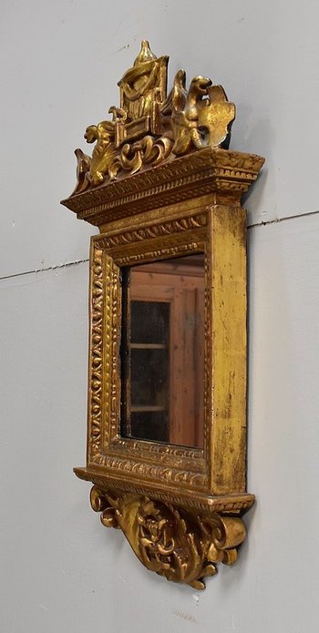 Small Golden Wood Mirror With Winged Animal Decorations - Late 19th Century