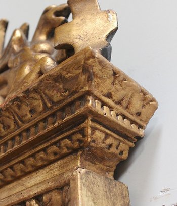 Small Golden Wood Mirror With Winged Animal Decorations - Late 19th Century