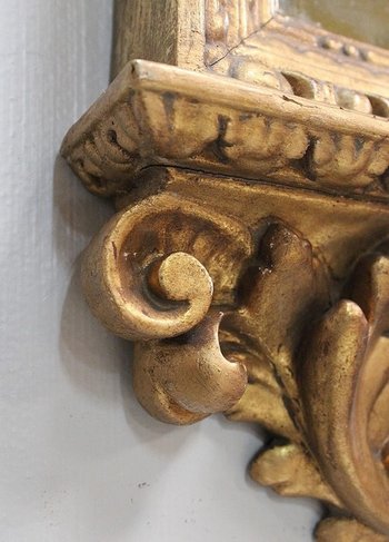 Small Golden Wood Mirror With Winged Animal Decorations - Late 19th Century