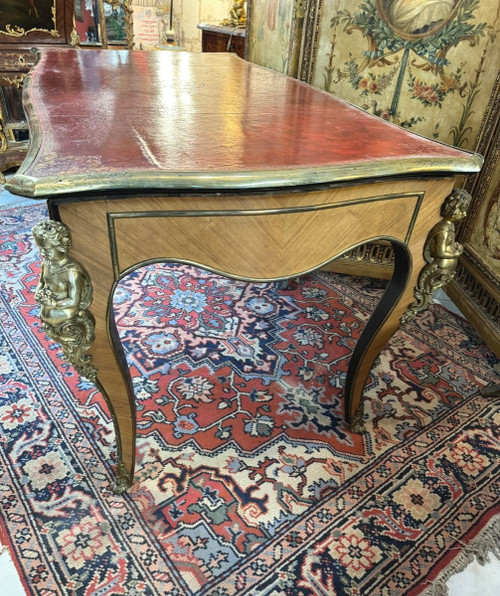 BUREAU PLAT DE STYLE LOUIS XV