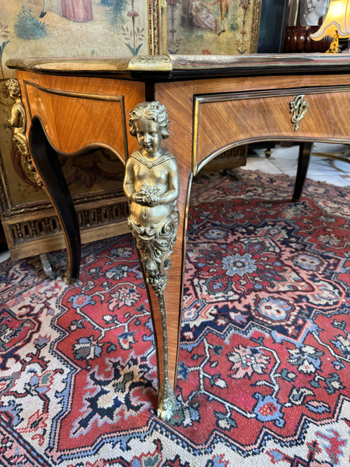 BUREAU PLAT DE STYLE LOUIS XV