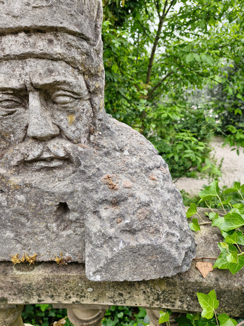 Männliche Büste aus Stein