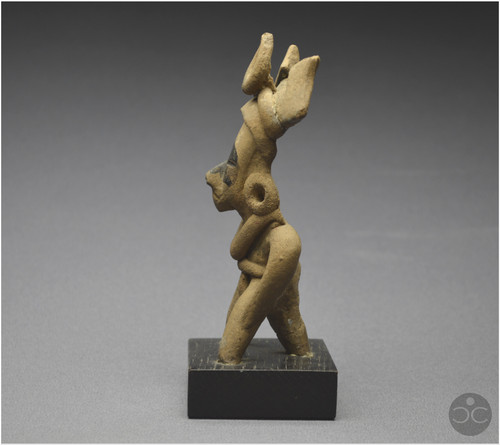 Messico, 450 - 750 d.C., Cultura di Veracruz, Fischietto rituale con figura di guerriero, Ceramica
