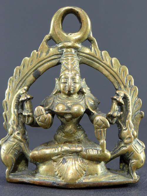 Inde, XIXème Siècle, Autel à Suspendre En Bronze Dédié à La Déesse Lakshmi Aux éléphants. 