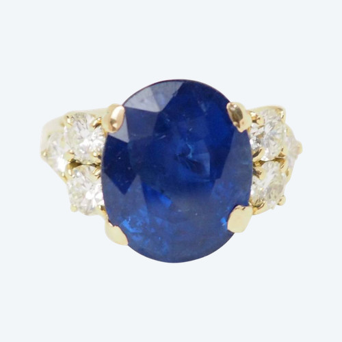 Bague importante en or jaune, saphir de Ceylan et diamants