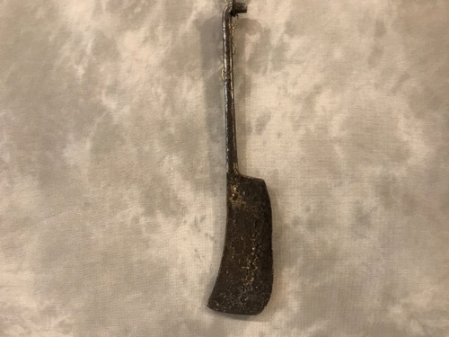 Beau hachoir ancien en fer forgé d'époque 18 ème 
