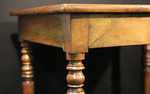 Small 19th century  Louis Philippe walnut table 
