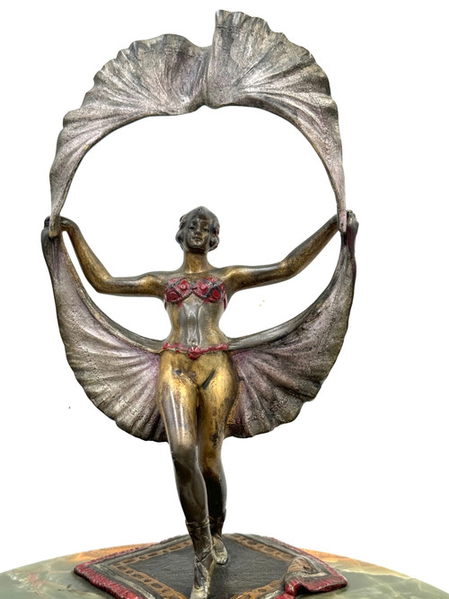 Tasca erotica in bronzo da Vienna