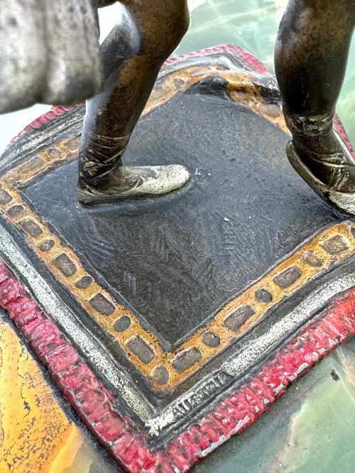 Tasca erotica in bronzo da Vienna