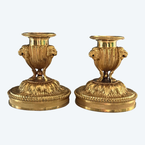 Stupenda coppia di candelieri da tavolo, inizi del XIX secolo.