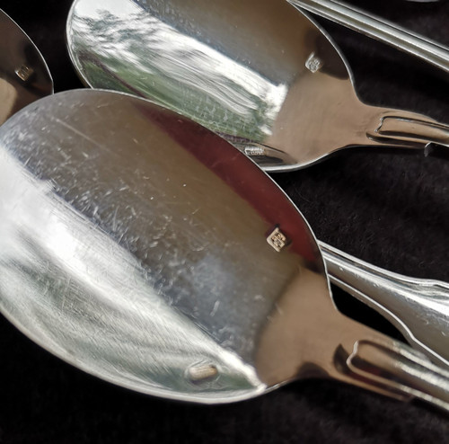 12 individual Ravinet Denfert ice cream spoons Shell model