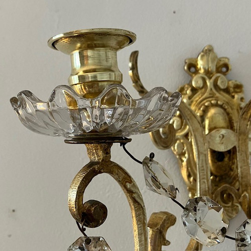 Schöne alte Wandleuchte aus vergoldeter Bronze und Portieux-Kristall aus der Zeit Napoleons III. um 1860