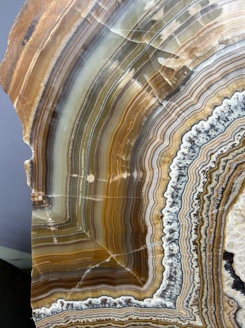 Importante Tranche D’agate - Dimensions H 118 X L 134 Cm Minéraux Décoratif 