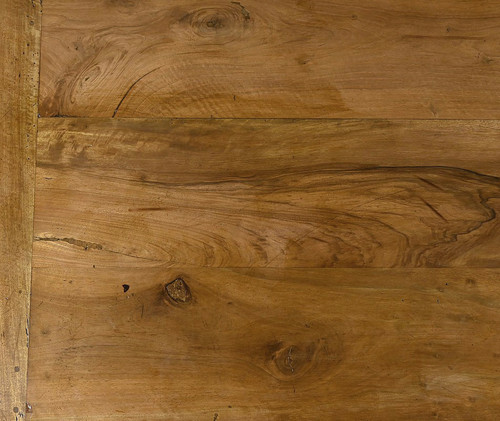Table Basse en Noyer, goût Louis XVI – XIXe