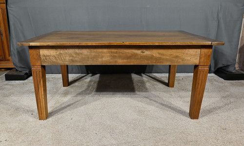 Table Basse en Noyer, goût Louis XVI – XIXe