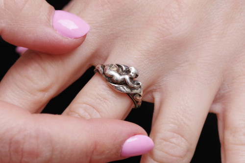Fannière Frères angel ring in 18k gold and silver, Antique signed Fanniere frere ring, angel