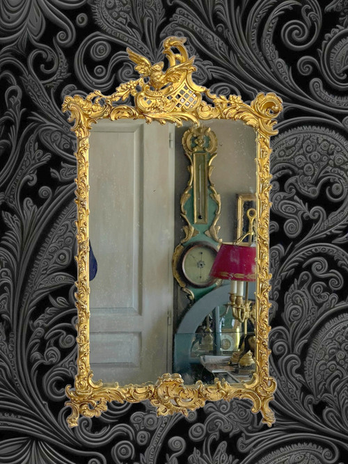 SPECCHIO DEL XIX SECOLO IN LEGNO E STUCCO DORATO IN STILE LOUIS XV ( FRONTIERA CON UCCELLO )