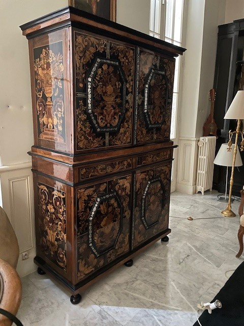 Meuble En Deux Corps d'époque Louis XIV Et Attribué A Thomas Hache