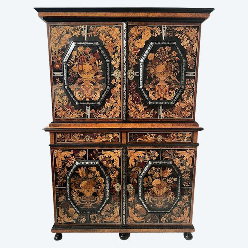 Meuble En Deux Corps d'époque Louis XIV Et Attribué A Thomas Hache