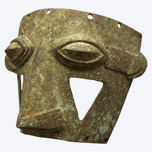 FACE HALF-MASK Probably Kuba culture, Zaire First half of the 20th century
