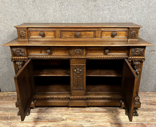 walnut Renaissance-style tiered buffet with caryatids, circa 1880