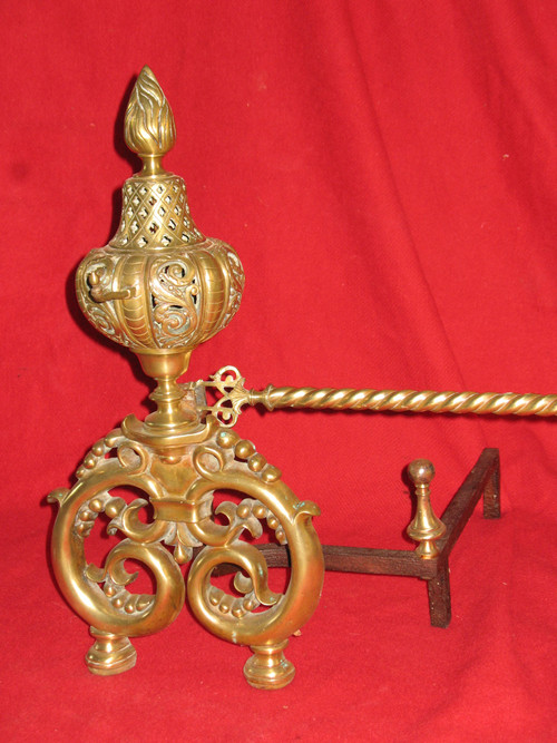 Paire de chenets landiers en bronze et fer forgé complets époque 19ème style Renaissance