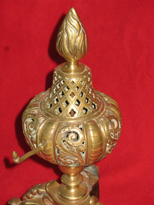 Paire de chenets landiers en bronze et fer forgé complets époque 19ème style Renaissance