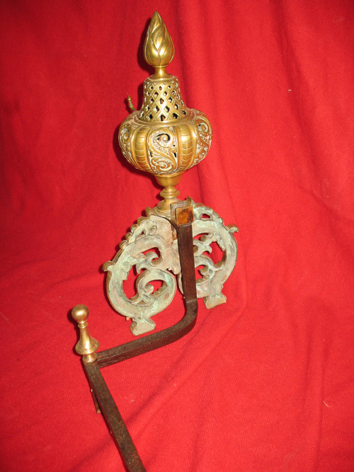 Paire de chenets landiers en bronze et fer forgé complets époque 19ème style Renaissance