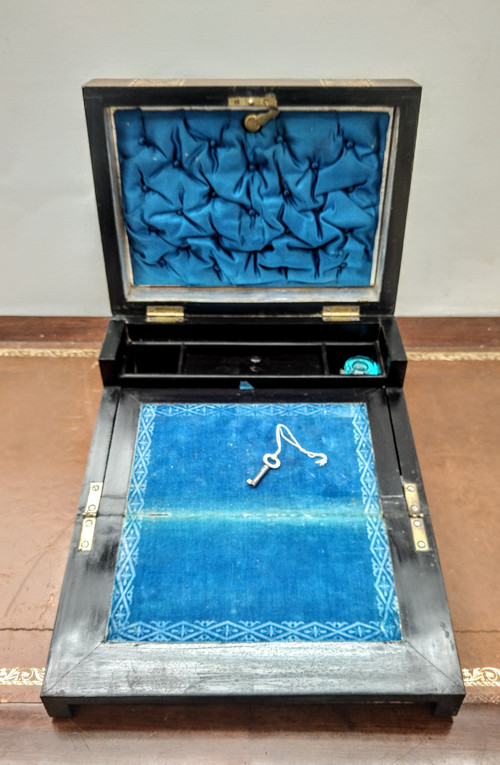 Jewelry box and writing case 