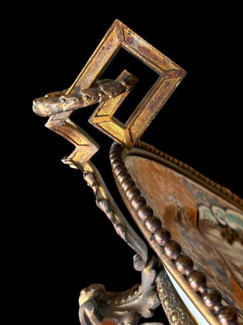 Große japanische Schale in Bronze im Stil Louis XVI und Napoleon III – Japan des 19. Jahrhunderts, L 56 cm