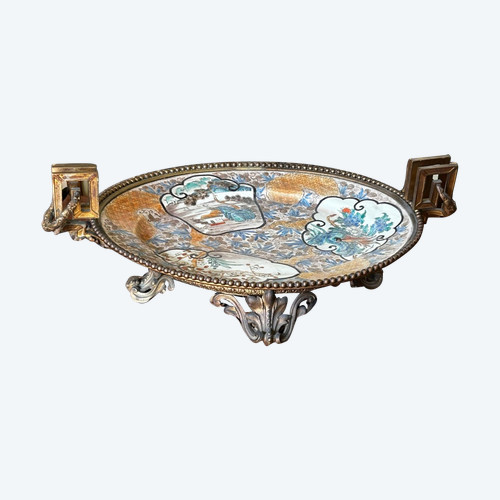 Große japanische Schale in Bronze im Stil Louis XVI und Napoleon III – Japan des 19. Jahrhunderts, L 56 cm
