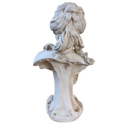 Statue buste de femme en porcelaine crème - Royal Dux (Bohème) - Art nouveau (1900)