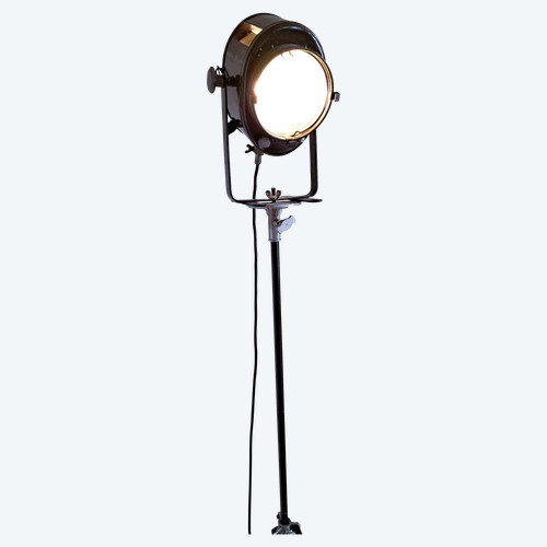 Proiettore CREMER con il suo treppiede originale in metallo. Illuminazione scenica anni '50