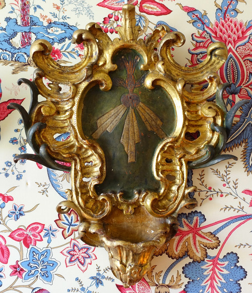 Carved wooden stoup, gilded with gold leaf and silvered, Louis XV period - 18th century