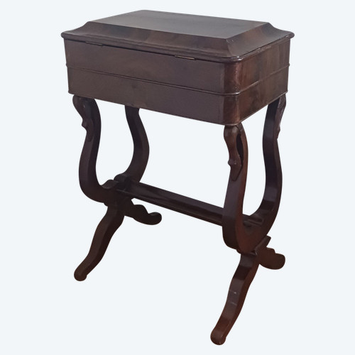 France, Louis-Philippe period - small mahogany worker or hairdresser - good condition