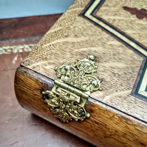 Trompe l'oeil box 
