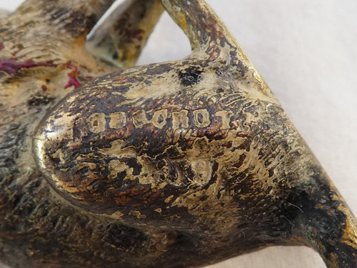WIEN Bronze Kleine sitzende Katze signiert GESCHUTZ