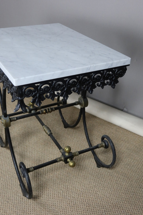 TABLE IN WROUGHT IRON AND BRASS