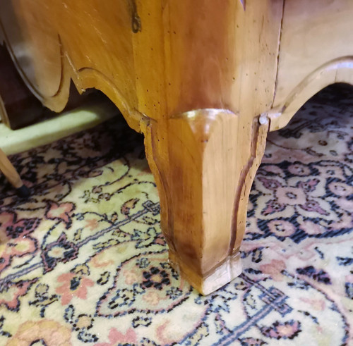 Credenza in ciliegio biondo Luigi XV del primo Ottocento