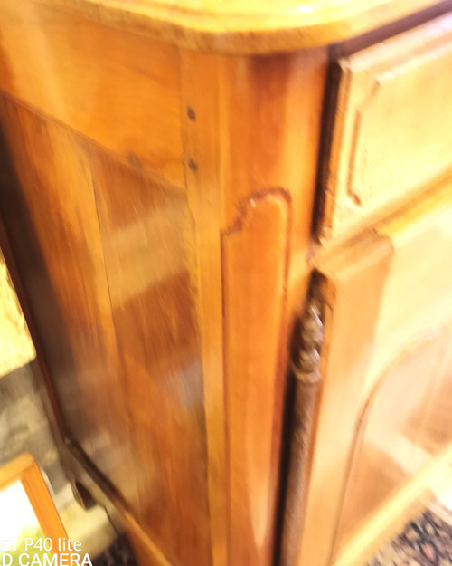 Credenza in ciliegio biondo Luigi XV del primo Ottocento