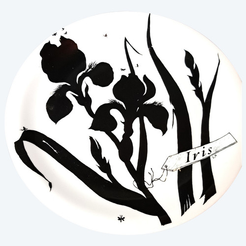 Plate decorated by Jeannine Hétreau, Iris décor, for Primavera, circa 1950