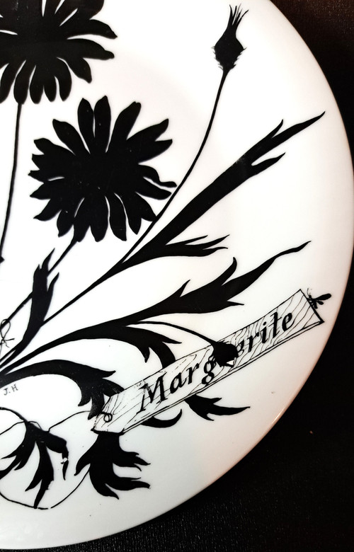 Assiette décorée par Jeannine Hétreau ​​​​​​​ décor Marguerite pour Primavera vers 1950