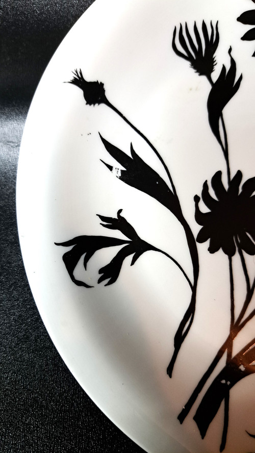 Assiette décorée par Jeannine Hétreau ​​​​​​​ décor Marguerite pour Primavera vers 1950