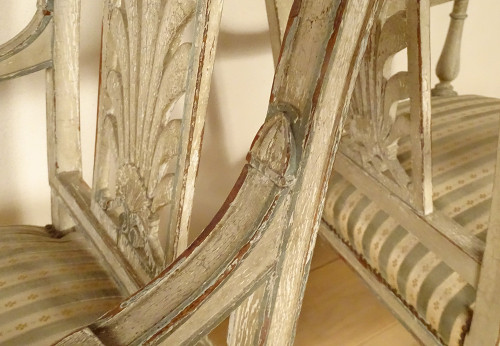 Coppia di poltrone Directoire in legno laccato con sedute a conchiglia Palmette Fine XVIII secolo